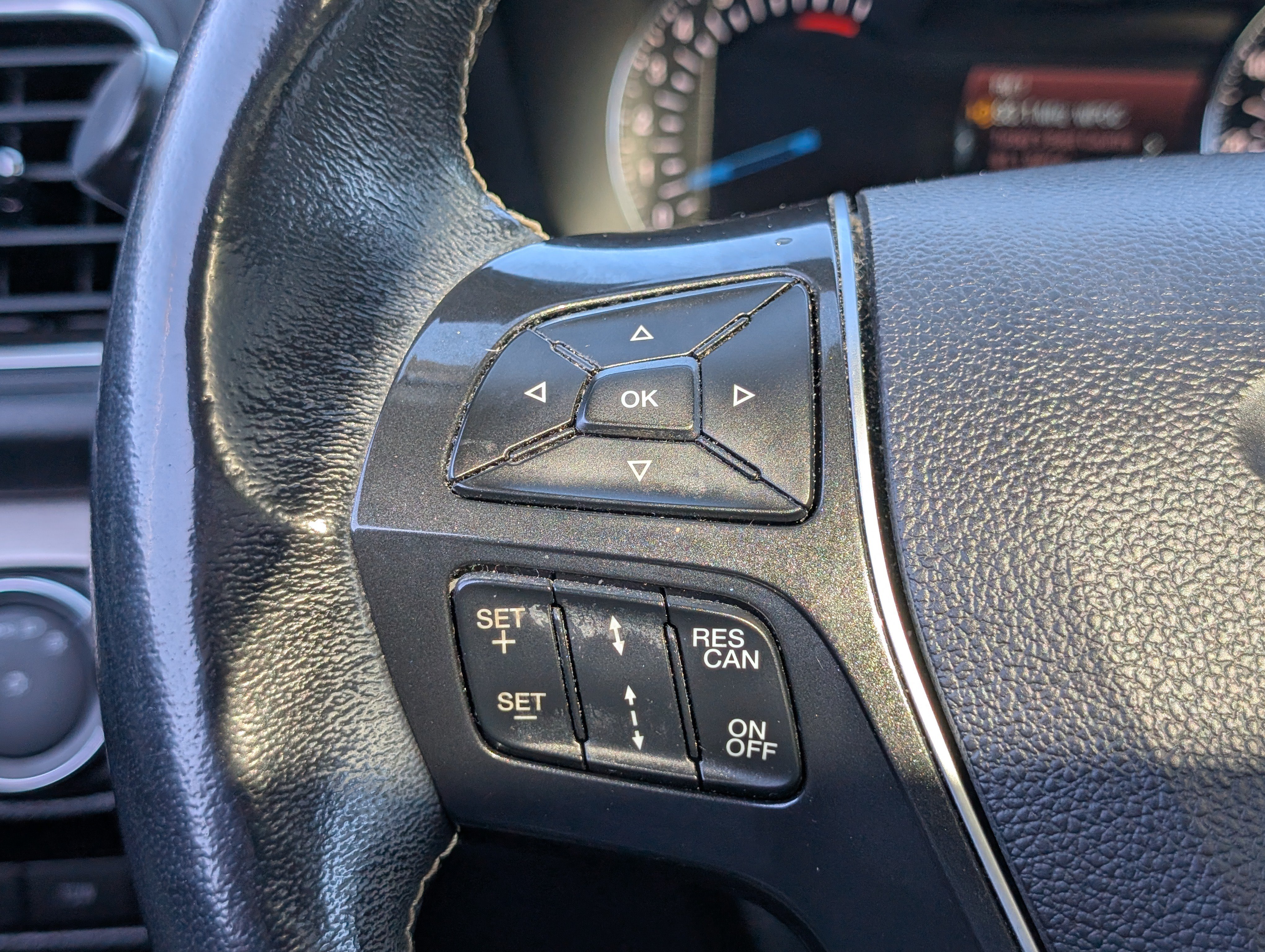 Certified 2017 Ford Explorer Platinum AWD/4WD image 30