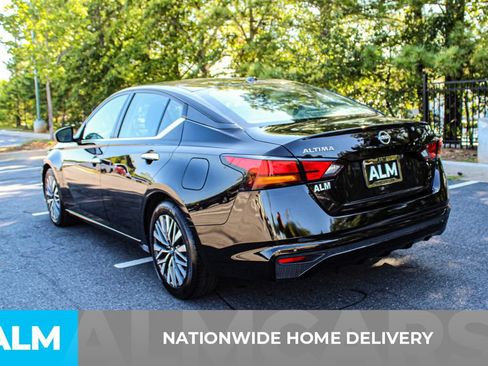 Used 2024 Nissan Altima 2.5 SV FWD image 4