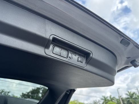 Used 2025 Ford Explorer ST AWD/4WD image 11