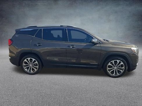 Used 2019 GMC Terrain SLT w/ Preferred Package FWD image 2