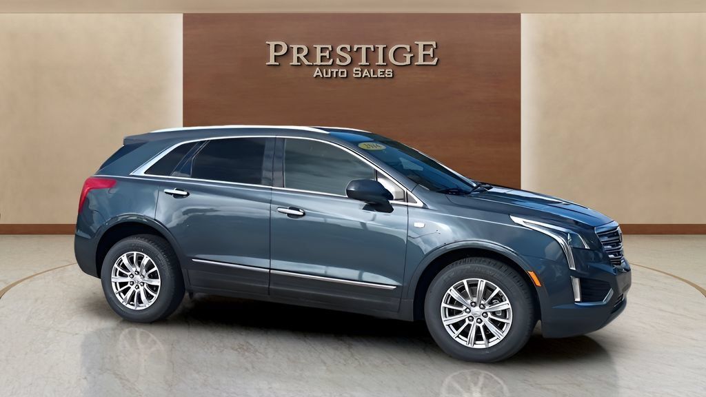 Used 2019 Cadillac XT5 FWD image 3