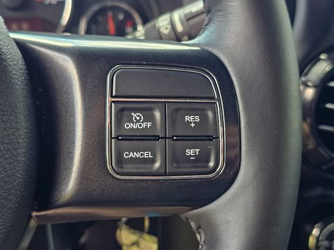 Used 2018 Jeep Wrangler Unlimited Rubicon AWD/4WD image 19