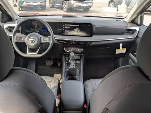 New 2025 Nissan Kicks SV w/ SV Premium Package AWD/4WD image 33