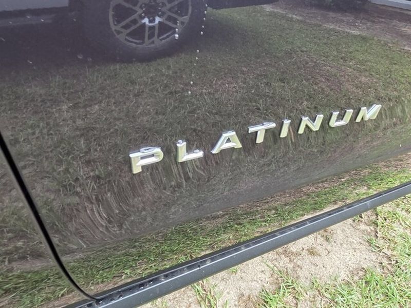 New 2026 Ford Expedition Platinum w/ Platinum Ultimate Package AWD/4WD image 14