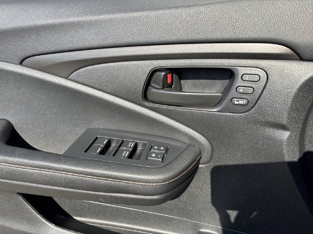 Used 2025 Honda Ridgeline TrailSport image 19