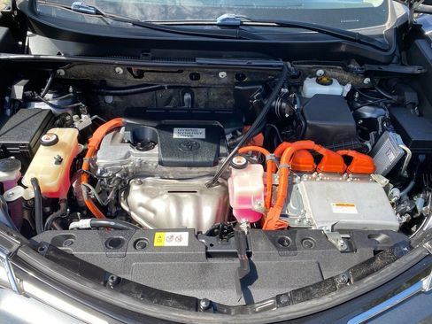 Used 2016 Toyota RAV4 Limited w/ Advanced Technology Package AWD/4WD image 25