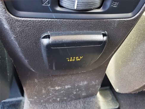 Used 2017 Ford Escape Titanium image 13