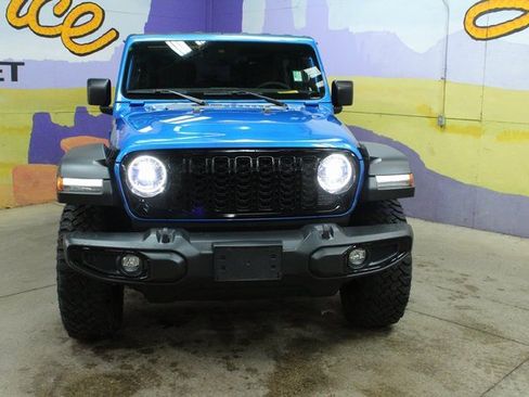 Used 2024 Jeep Wrangler Sport image 3