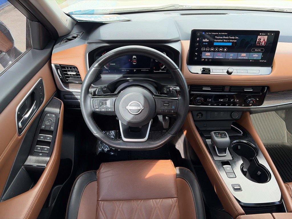 Used 2024 Nissan Rogue Platinum FWD image 21