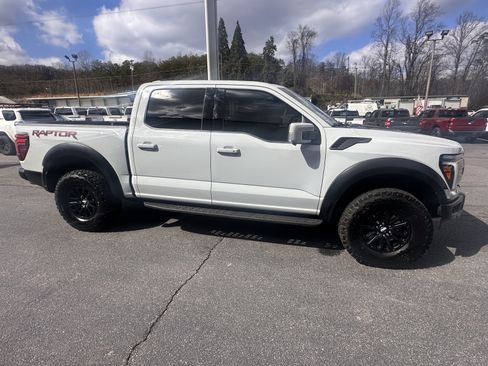 Certified 2024 Ford F150 Raptor AWD/4WD image 5