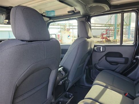 New 2026 Jeep Gladiator Sport image 11