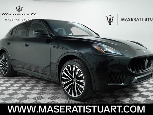 New 2025 Maserati Grecale Modena AWD/4WD image 1