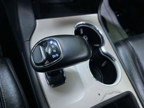 Used 2014 Jeep Grand Cherokee Limited image 24