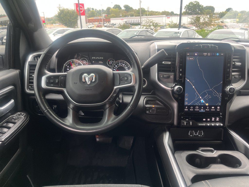 Used 2024 RAM 2500 Big Horn w/ Sport Appearance Package AWD/4WD image 30