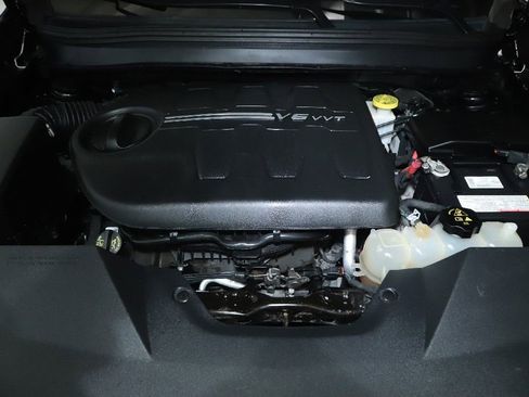 Used 2019 Jeep Cherokee Limited AWD/4WD image 37