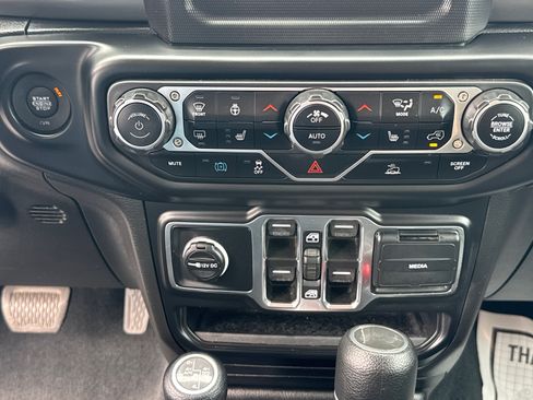 Used 2023 Jeep Wrangler Unlimited w/ Cold Weather Group AWD/4WD image 11