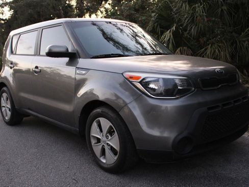 Used 2016 Kia Soul image 9