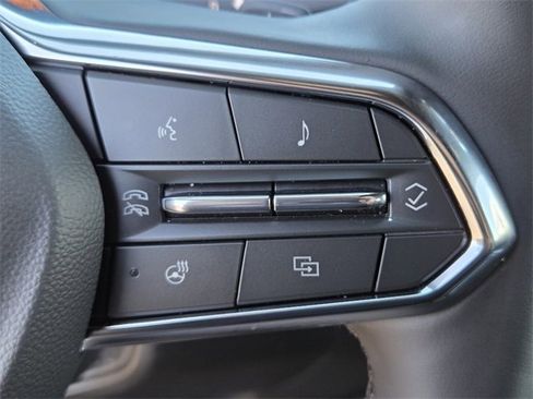 Used 2025 Chevrolet Suburban Premier image 22