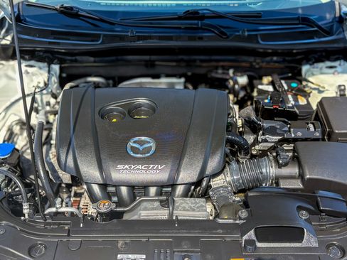 Used 2017 MAZDA MAZDA3 Grand Touring FWD image 35