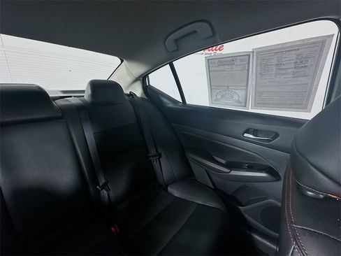 Used 2025 Nissan Altima 2.5 SR image 14