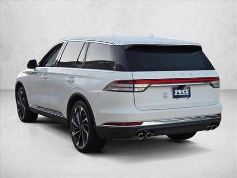 Used 2023 Lincoln Aviator Reserve w/ Equipment Group 201A image 7