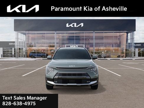 New 2025 Kia Niro EX Touring image 2