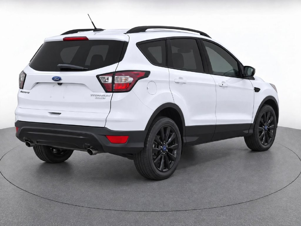 Used 2017 Ford Escape Titanium FWD image 3