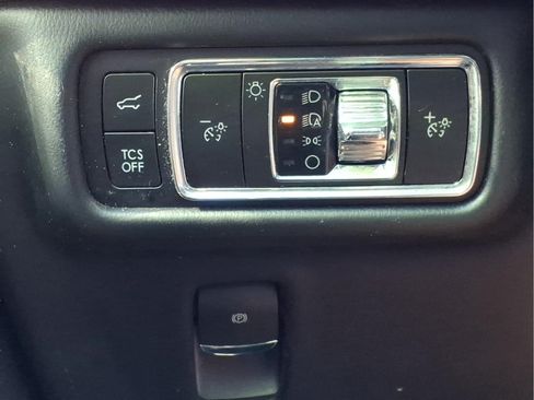Used 2023 Lincoln Nautilus Reserve AWD/4WD image 15