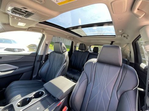 New 2026 Acura MDX w/ Advance Package AWD/4WD image 11