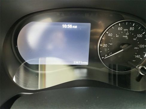 Used 2024 Nissan Kicks SR image 20