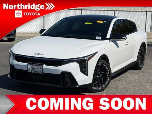 Used 2025 Kia K4 GT-Line w/ GT-Line Premium Package FWD image 1