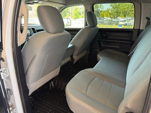 Used 2018 RAM 2500 Tradesman w/ Chrome Appearance Group image 19
