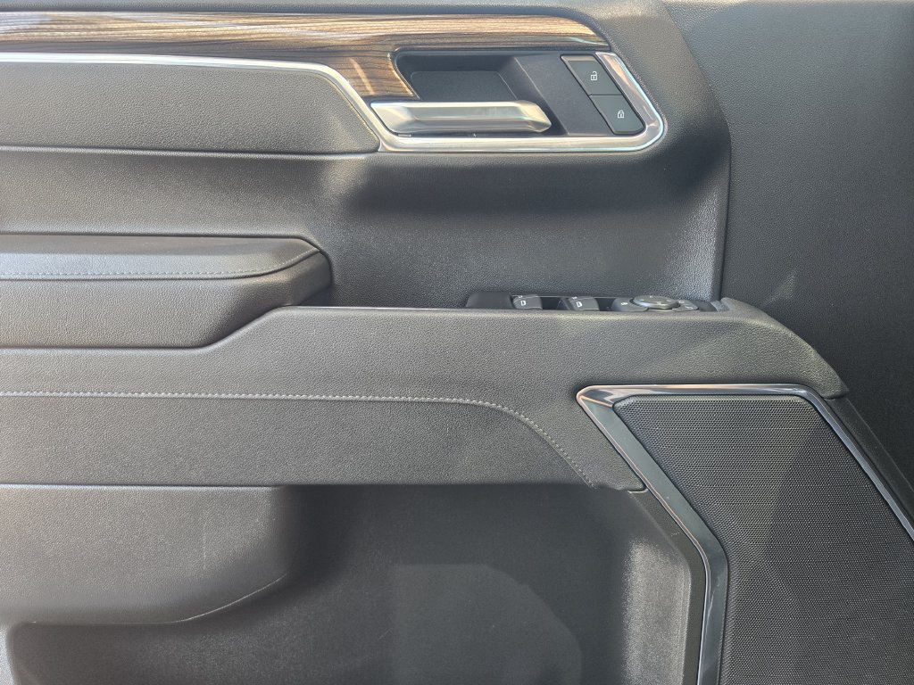 Used 2025 Chevrolet Silverado 1500 RST w/ LPO, Dark Essentials Package AWD/4WD image 23