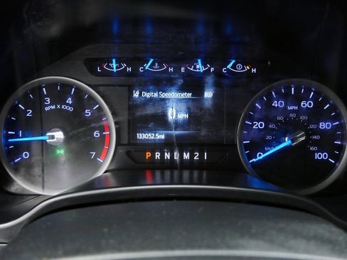 Used 2020 Ford F250 XLT w/ XLT Value Package image 25