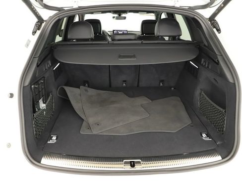 Certified 2025 Audi Q5 e Premium Plus w/ Premium Plus Package image 29