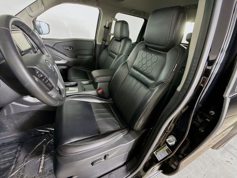 Used 2024 Nissan Frontier SL w/ Technology Package image 25