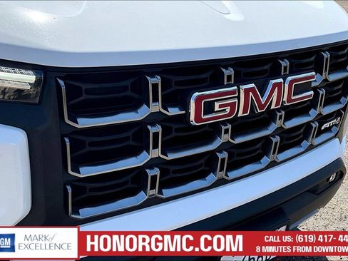 Used 2024 GMC Canyon AT4 AWD/4WD image 33