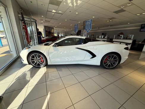 New 2026 Chevrolet Corvette Stingray Premium Conv w/ Z51 Performance Package RWD image 18