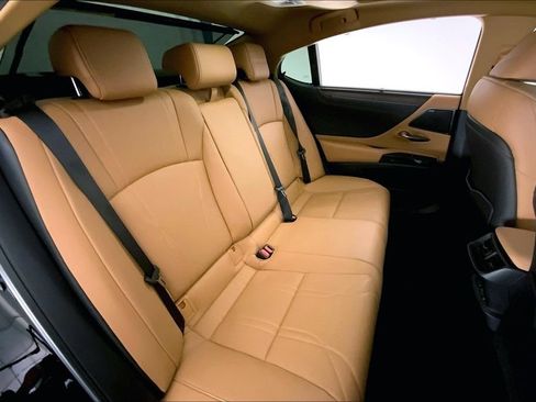 Used 2025 Lexus ES 350 Ultra Luxury w/ Accessory Package (Z2) FWD image 15
