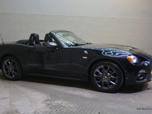 Used 2017 FIAT 124 Spider Abarth image 23
