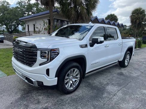Used 2025 GMC Sierra 1500 Denali Ultimate image 2
