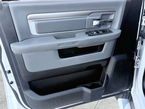 Used 2018 RAM 3500 Lone Star image 22