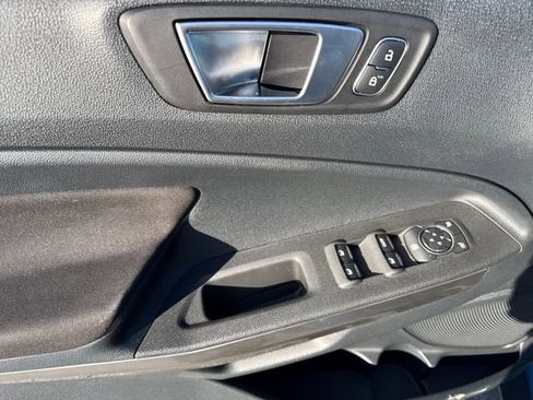 Used 2018 Ford EcoSport SE w/ SE Convenience Package image 14