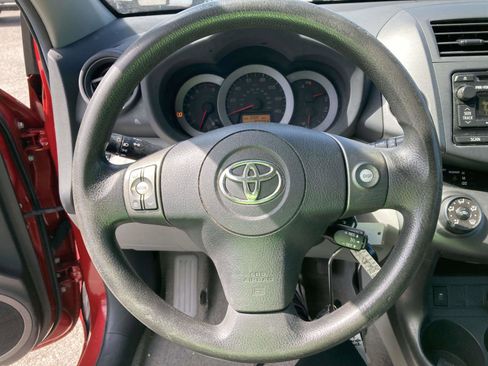 Used 2012 Toyota RAV4 FWD image 20