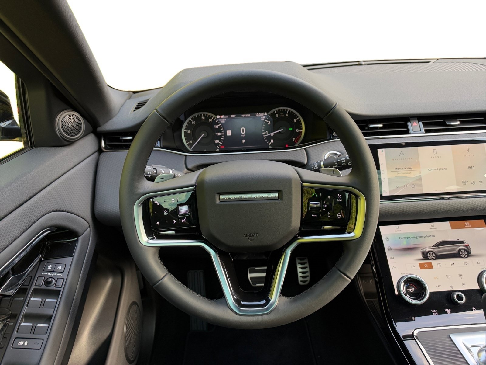 Certified 2023 Land Rover Range Rover Evoque R-Dynamic S AWD/4WD image 11