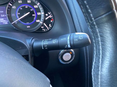 Used 2017 INFINITI QX80 4WD w/ Driver Assistance Package image 29