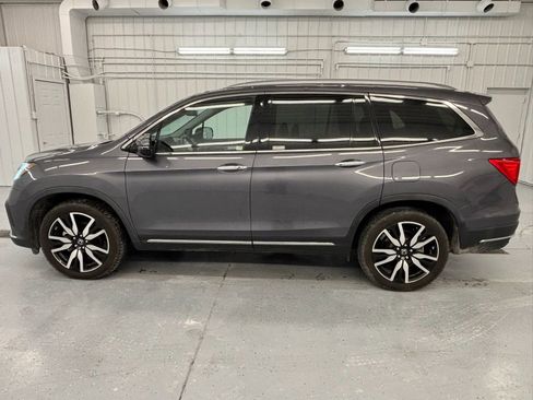Used 2021 Honda Pilot Touring image 8