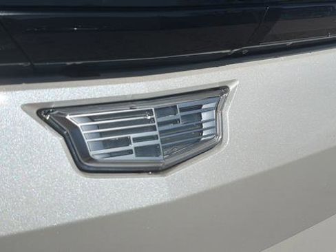 Used 2024 Cadillac Lyriq Luxury image 31