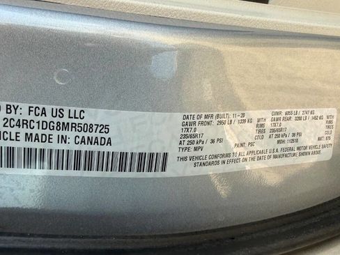 Used 2021 Chrysler Voyager Lxi FWD image 90