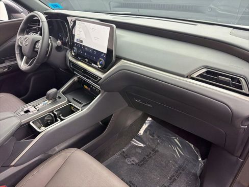 Used 2025 Lexus TX 350 AWD image 27